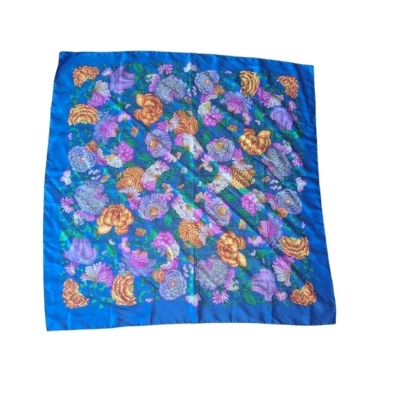 Vtg 80s Scarf blue /purple/pink bright pretty satin floral Large square Scarf - Picture 4 of 8